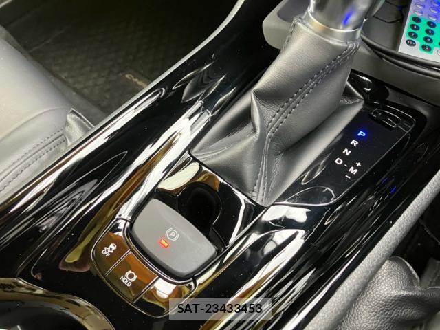 Toyota C-HR 2020-03 7250142-24