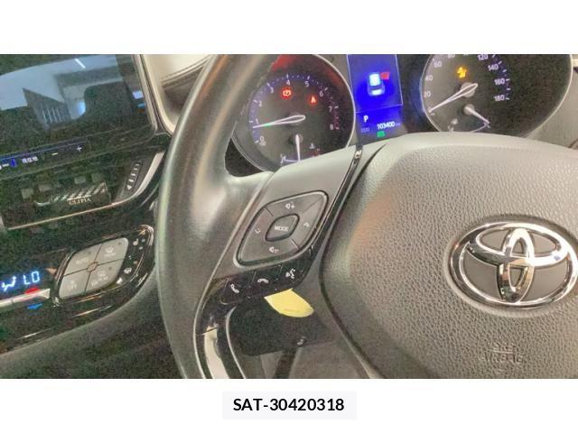 Toyota C-HR 2017-03 7391614-9