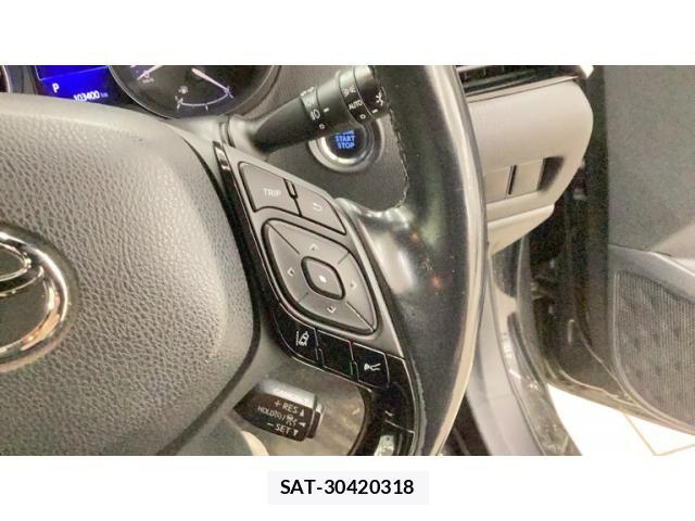 Toyota C-HR 2017-03 7391614-10