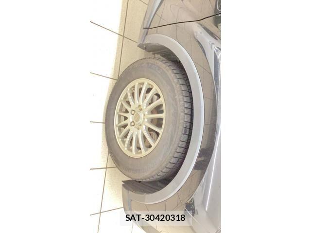Toyota C-HR 2017-03 7391614-1