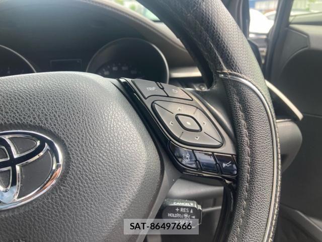 Toyota C-HR 2018-04 7453454-17