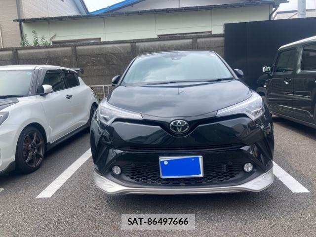Toyota C-HR 2018-04 7453454-1