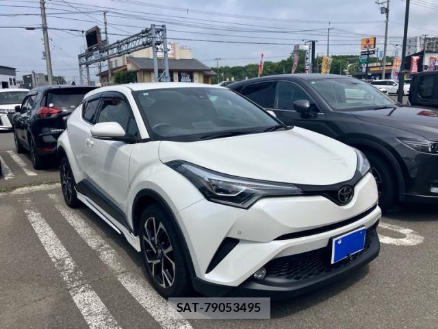 Toyota C-HR 2017-01 7499896-0