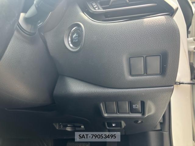 Toyota C-HR 2017-01 7499896-11