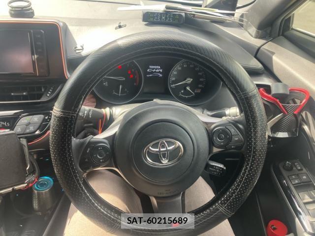 Toyota C-HR 2021-05 7561940-13