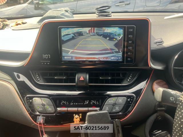 Toyota C-HR 2021-05 7561940-17