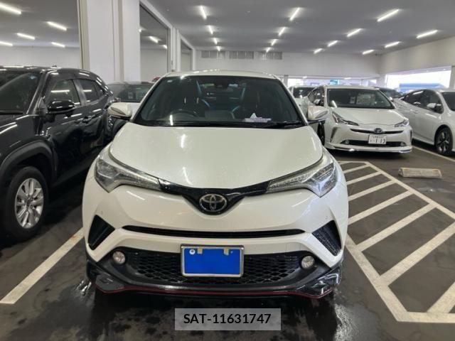 Toyota C-HR 2017-02 7615502-0