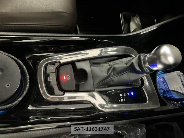 Toyota C-HR 2017-02 7615502-17