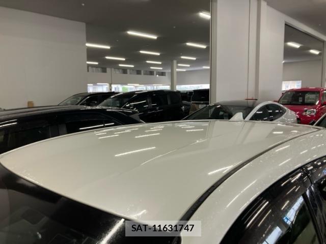 Toyota C-HR 2017-02 7615502-5