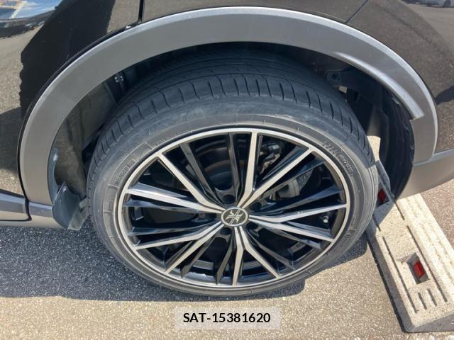 Toyota C-HR 2017-06 7615504-10