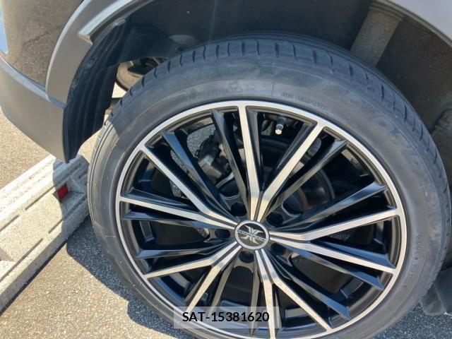 Toyota C-HR 2017-06 7615504-12