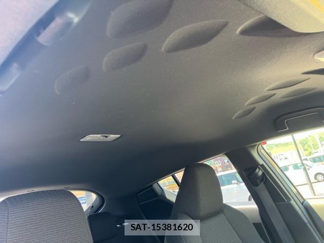 Toyota C-HR 2017-06 7615504-5