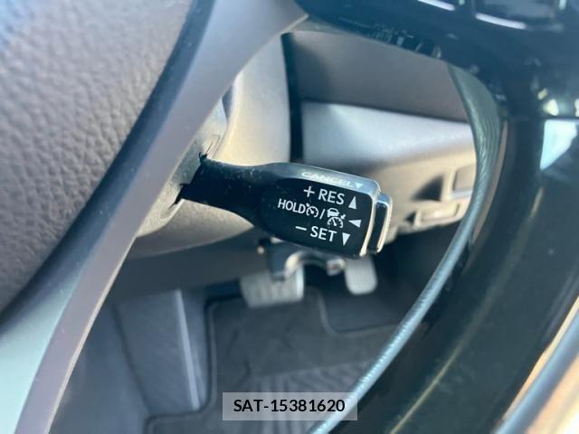Toyota C-HR 2017-06 7615504-7