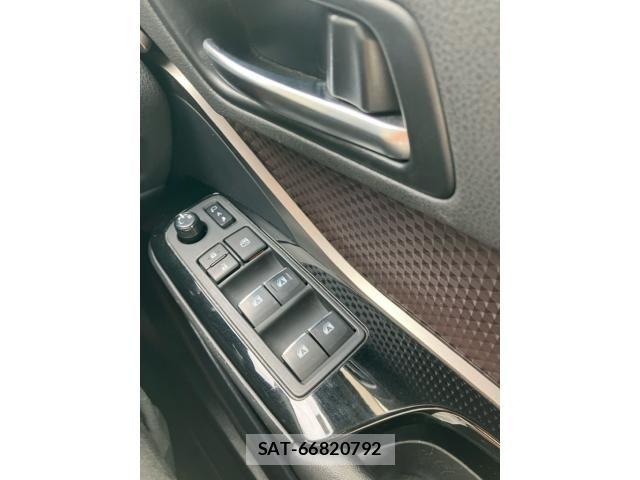 Toyota C-HR 2018-07 7615506-10