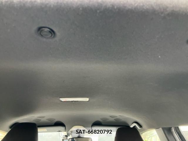 Toyota C-HR 2018-07 7615506-24