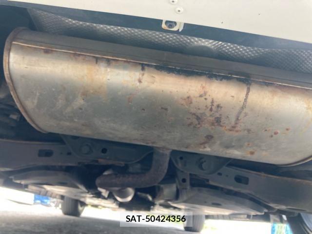 Toyota C-HR 2017-06 7615505-10