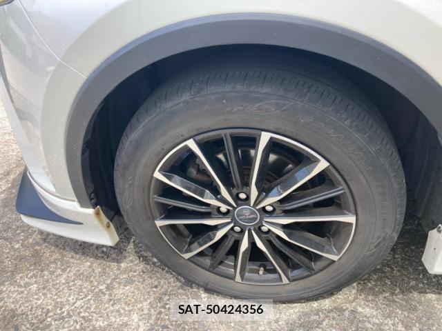 Toyota C-HR 2017-06 7615505-8