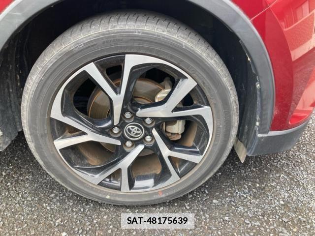 Toyota C-HR 2017-03 7783451-3