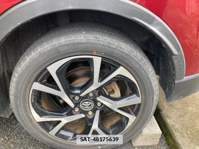 Toyota C-HR 2017-03 7783451-6