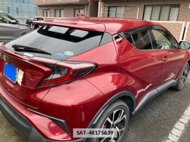 Toyota C-HR 2017-03 7783451-8