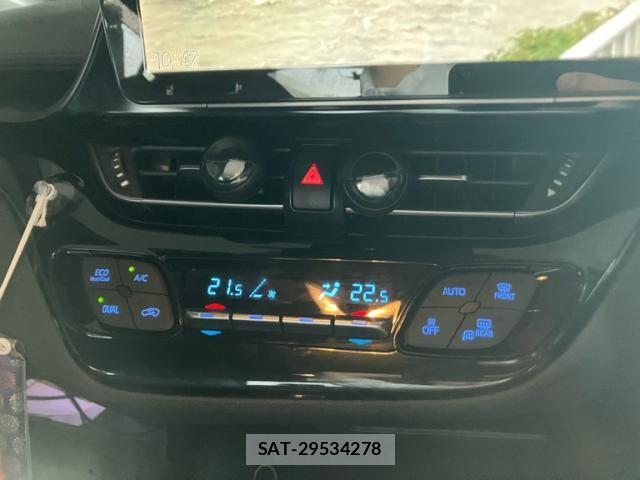 Toyota C-HR 2017-08 7875757-15