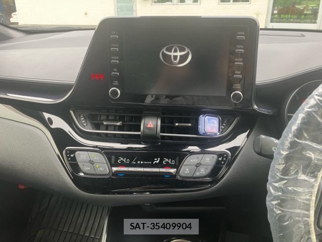 Toyota C-HR 2021-10 7978787-23