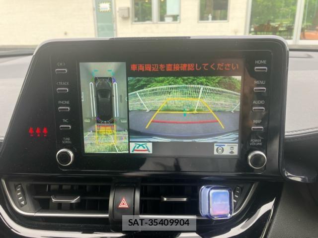 Toyota C-HR 2021-10 7978787-25