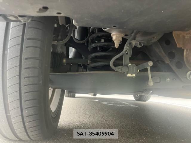 Toyota C-HR 2021-10 7978787-7