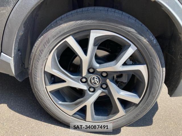 Toyota C-HR 2018-02 8034815-14