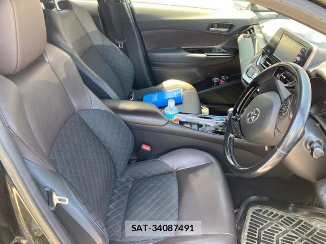 Toyota C-HR 2018-02 8034815-5