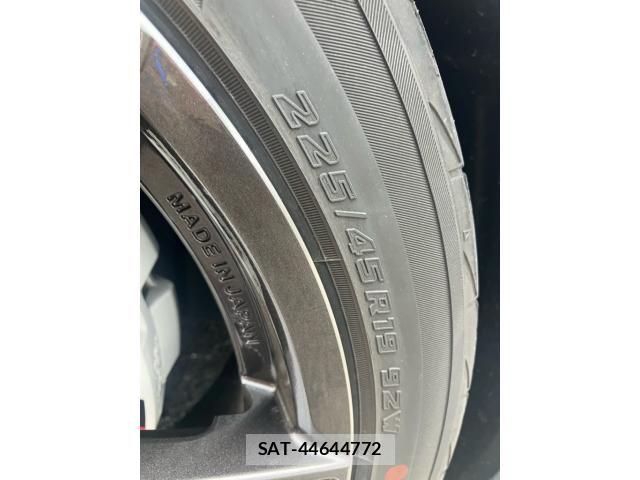 Toyota C-HR 2020-11 8034814-9