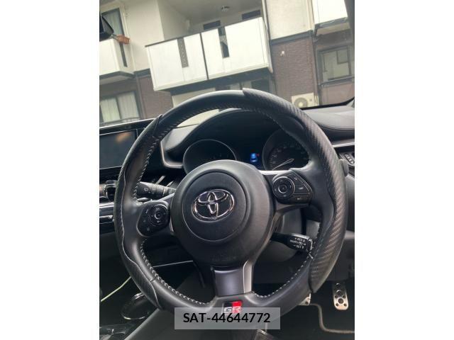 Toyota C-HR 2020-11 8034814-19
