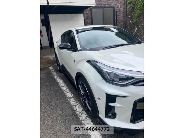 Toyota C-HR 2020-11 8034814-3