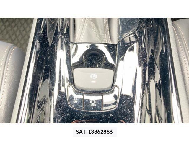 Toyota C-HR 2022-09 8034813-16