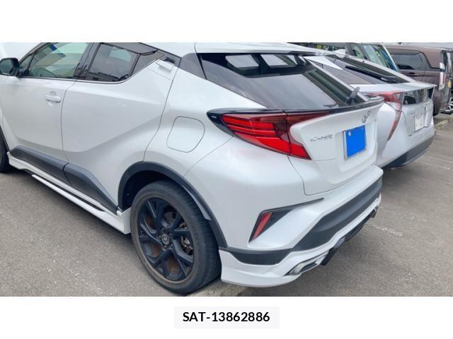 Toyota C-HR 2022-09 8034813-4