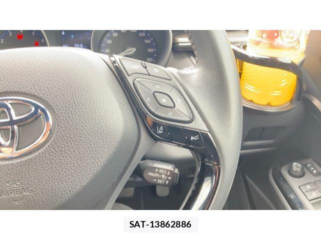 Toyota C-HR 2022-09 8034813-8
