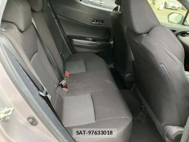 Toyota C-HR 2018-08 8073236-12