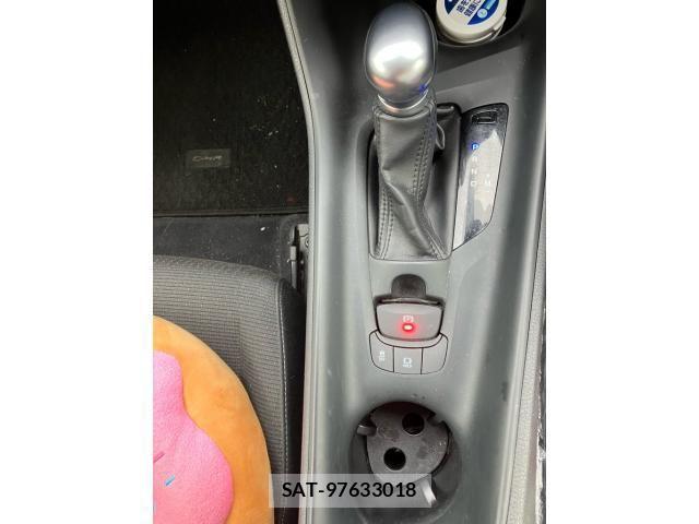 Toyota C-HR 2018-08 8073236-21