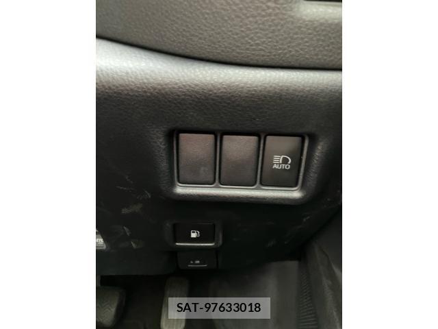Toyota C-HR 2018-08 8073236-22