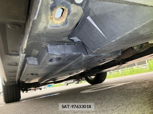 Toyota C-HR 2018-08 8073236-26