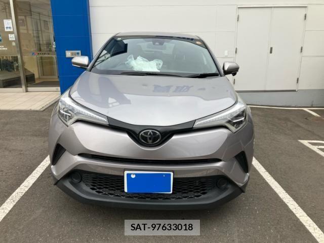 Toyota C-HR 2018-08 8073236-2