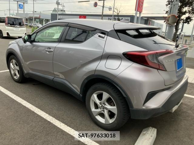 Toyota C-HR 2018-08 8073236-4
