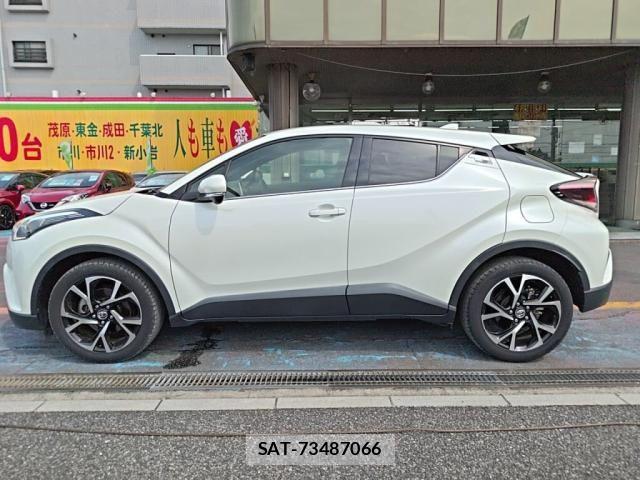 Toyota C-HR 2017-03 8073228-10