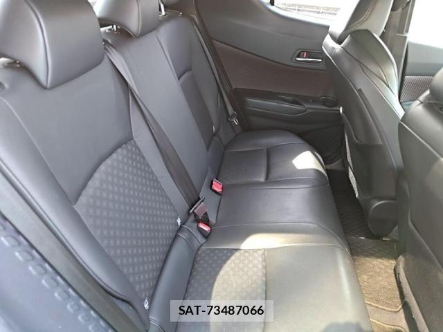 Toyota C-HR 2017-03 8073228-20