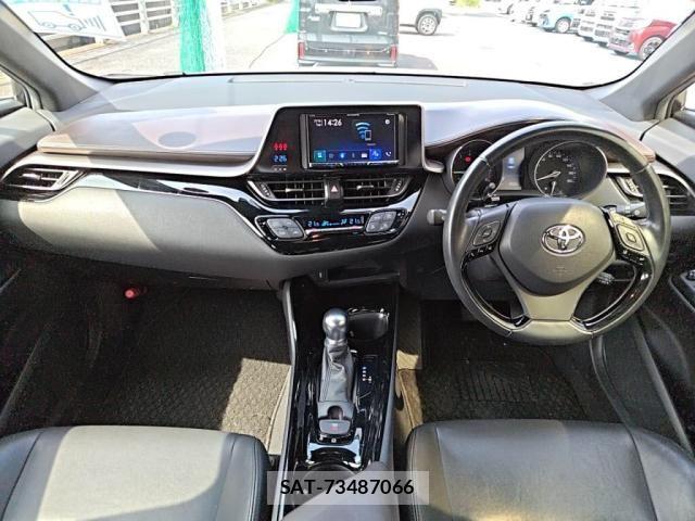 Toyota C-HR 2017-03 8073228-2