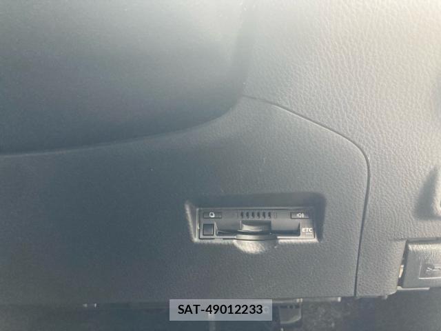 Toyota C-HR 2017-10 8073235-17