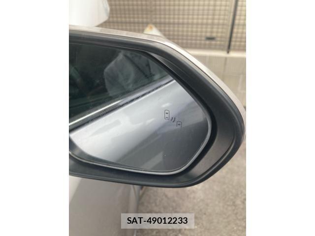 Toyota C-HR 2017-10 8073235-22