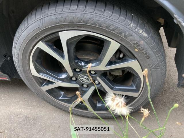 Toyota C-HR 2017-06 8098480-14