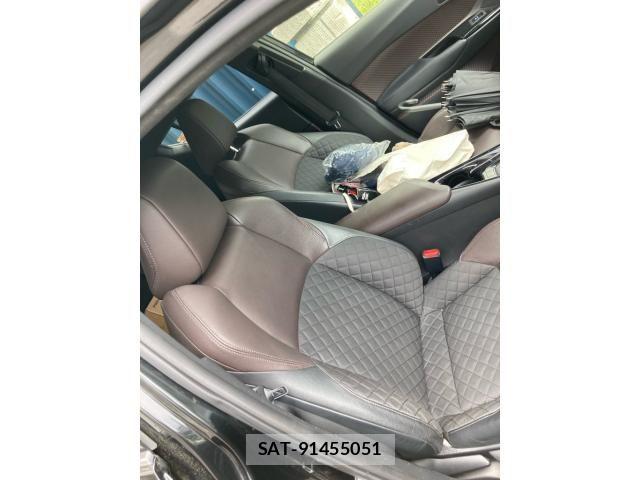 Toyota C-HR 2017-06 8098480-22