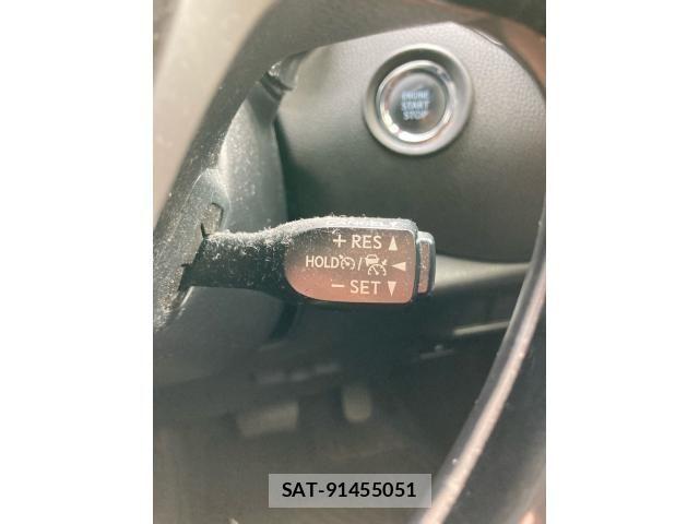 Toyota C-HR 2017-06 8098480-24